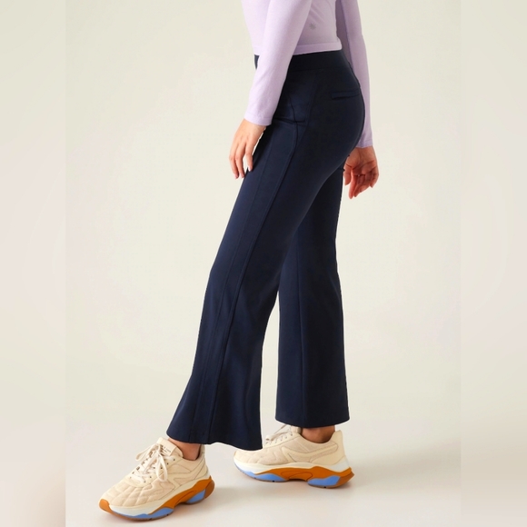 NWT 🦋 Athleta Delancey Skyline Ankle Flare Pants XL Tall Navy - Picture 4 of 10